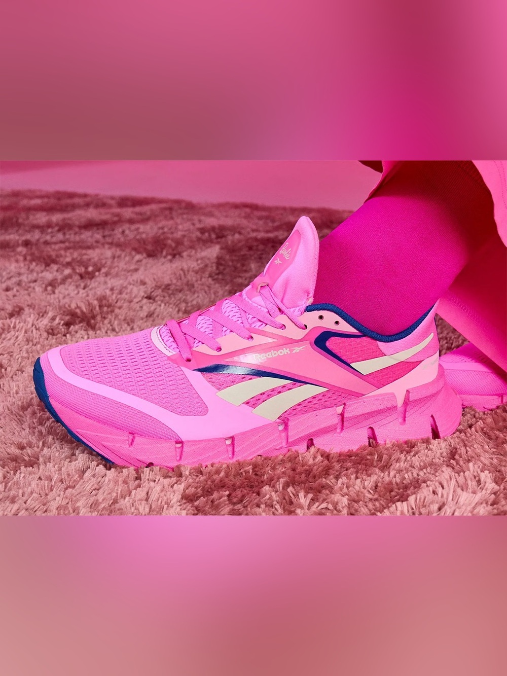 UNISEX REEBOK X BARBIE
FLOATZIG